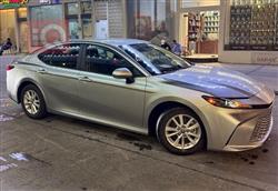 تۆیۆتا کامری